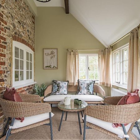 Crow Cottage By Bloom Stays Faversham Bagian luar foto
