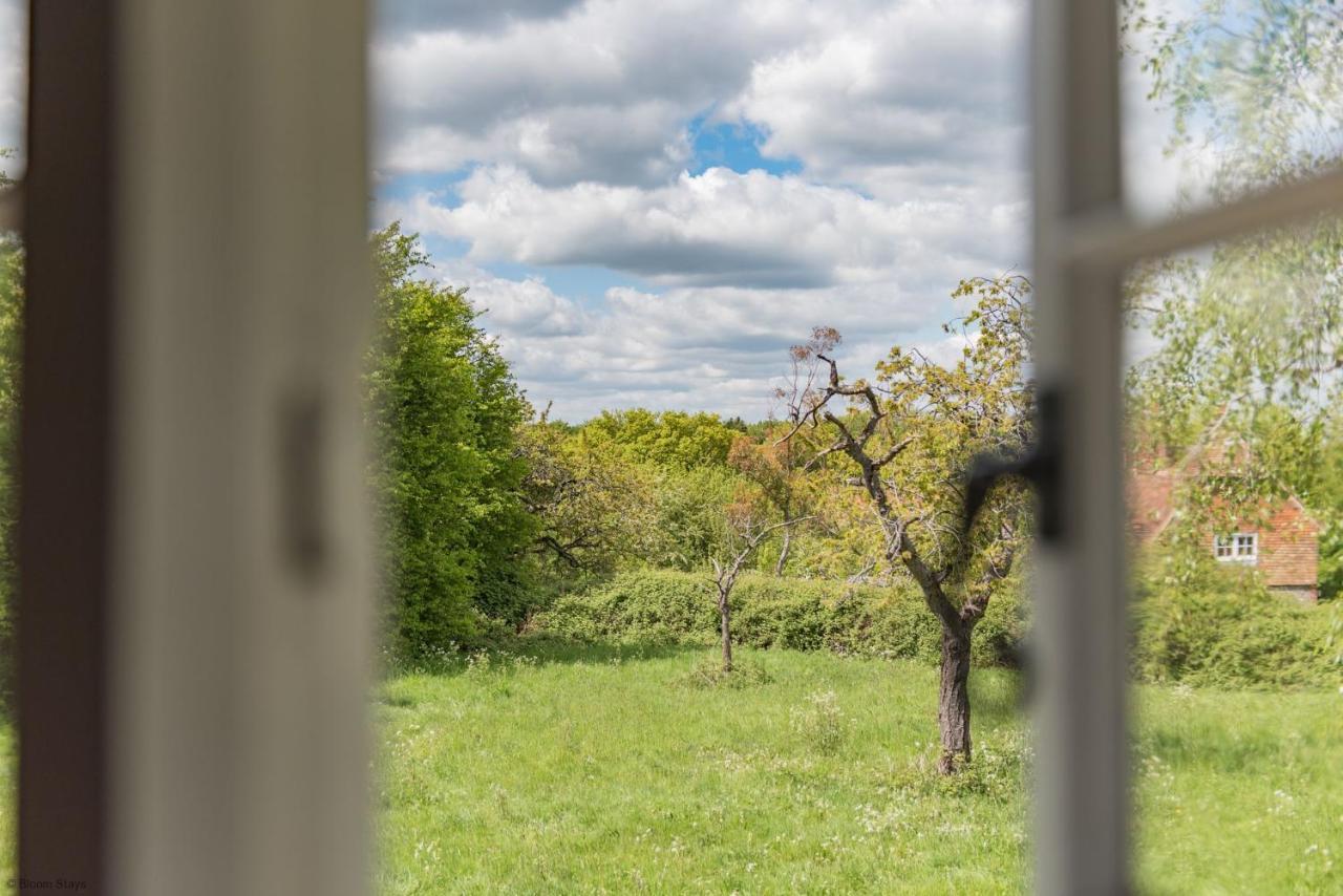 Crow Cottage By Bloom Stays Faversham Bagian luar foto